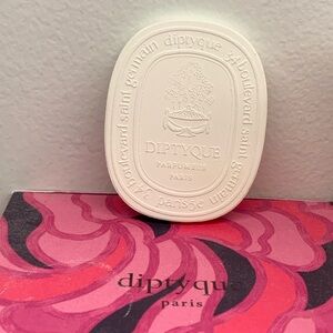 Diptyque ivory ceramic medallion SMALL size